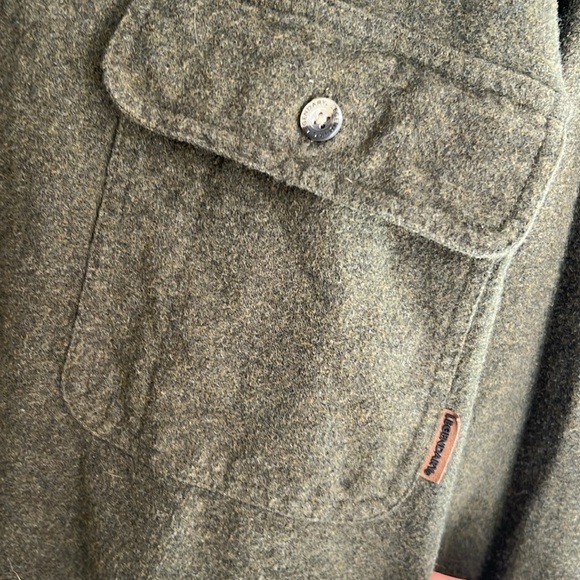 Legendary Whitetails Dark Green XXL warm Button Down w Corduroy Accents - Picture 4 of 7